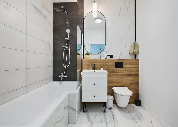 Aparthouse Piotrkowska Апартаменты *