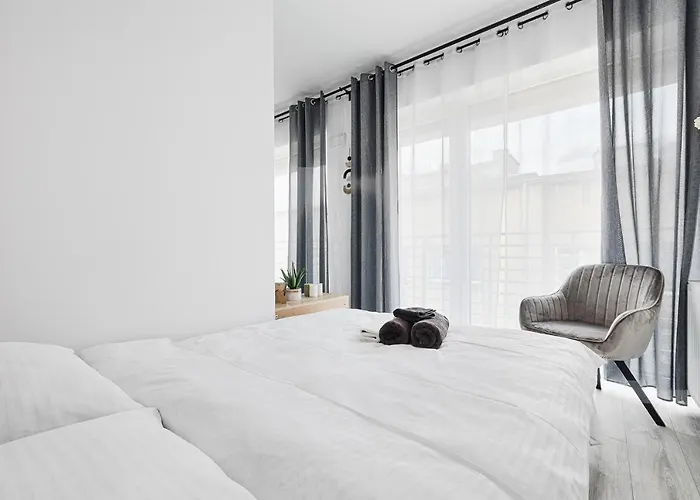 Aparthouse Piotrkowska Апартаменты