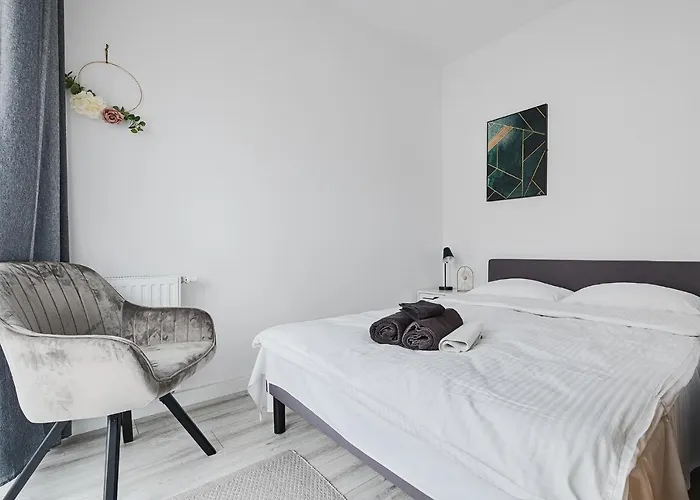 Aparthouse Piotrkowska * Лодзь